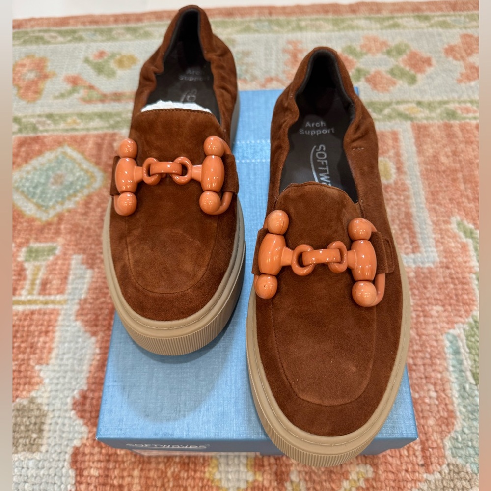 NIB Softwaves Tais loafer. Cognac color. Size 36 or 6.